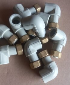 PPR koleno 20x1/2" s převlečnou maticí - NOVÉ - 2