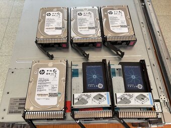 Server HPE ProLiant 380p Gen8 - vhodný pro virtualizaci - 2