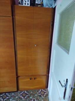 Daruji obývací stěnu - 2