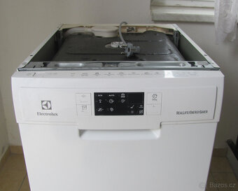 ÚZKÁ MYČKA NÁDOBÍ ELECTROLUX - 45cm - A++ - 2