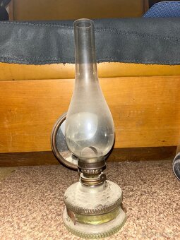 Starožitná petrolejová lampa skleněná - 2