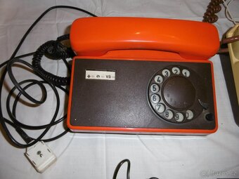 tlačítkový telefon retro více kusů - 2