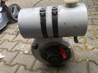 Prodam motor dvoutaktni stav noveho motoru - 2