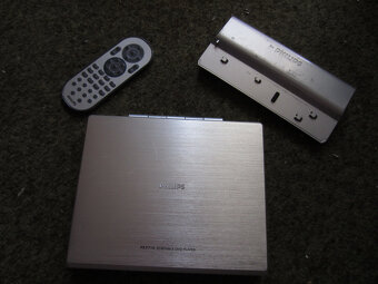DVD Philips PET 715 se závadou - 2