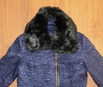Podzimní tmavě modrá prošívaná bunda, vel. 38, zn. Via Spiga - 2