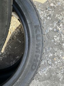 235/45/18 zimní pneu KUMHO - 2