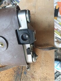 Stare fotoaparaty plus dva kusy ZENITH E. - 2