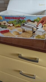 Přístroj na rozválení těsta - 2