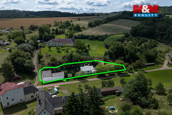 Prodej rodinného domu, 1085 m², s garáží a dílnou, Malíkov - 2