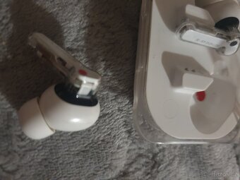 Prodám kvalitnì sluchátka nothing ear - 2