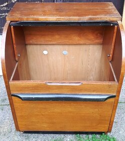 Hudební skříňka Supraphon, 40.-50.léta - 2