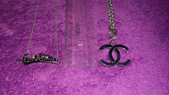 Řetízky na krk - Chanel a Louis Vuitton - 2