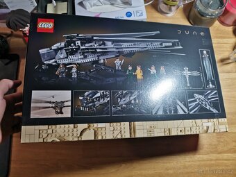 C17 LEGO Icons 10327 Atreides Royal Ornithopher - 2