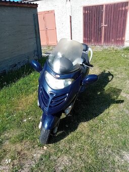 Kymco GRAND DINK  - 2