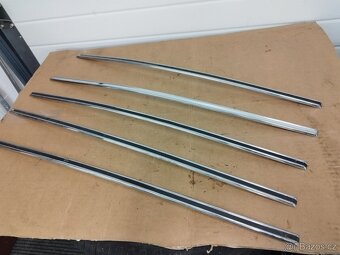 ŠKODA 100 NOVÉ LIŠTY ČELO - 2