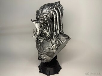 Predátor busta 22 cm - 2