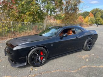 2017 Dodge Challenger SRT Hellcat - 2