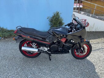 Kawasaki GPX 750r 74kW - 2