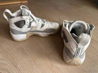 Nike Sneakersy DR9631 002 Bílá - 2