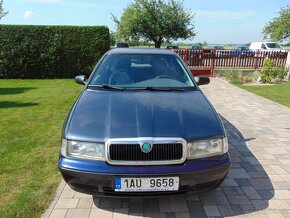 ŠKODA OCTAVIA 1.6 GLX,BENZIN,KLIMA,OKNA V EL. - 2
