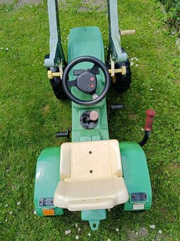 Šlapací traktor John Deere - 2