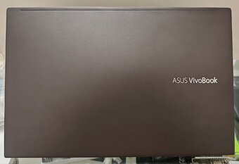 Asus VivoBook 15 OLED - 2