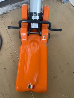 Schodolez Vimec oranzovy jako novy - 2