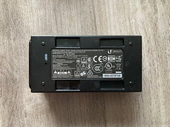 Ubiquiti PoE injector - 2
