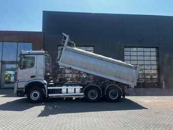 Mercedes-Benz Arocs 3343 6x4 / Kombinace tahač + sklápěč - 2