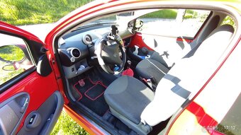 Peugeot 107 1,0i - 2