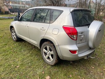 toyota Rav 2.2 D-Cat----130 Kw--2008-náhradní díly - 2