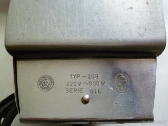 Retro žehlička funkční - 2