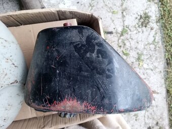 Jawa 50 pionýr 05,20,21 nádrž - 2