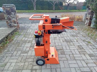 Štípačka dřeva - 2