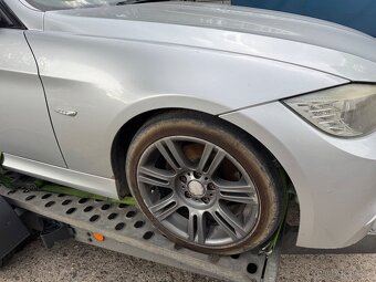 BMW E90 318D LCI M-Paket titansilber dily - 2