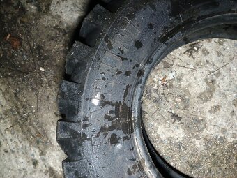 Pneu 10.0/75-15.3 - 2