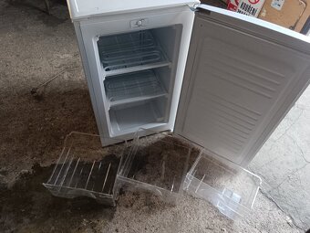 Malý mrazák Candy - 2