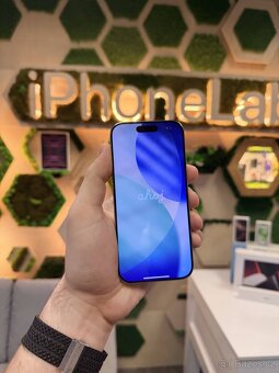 iPhone 16 Pro 256GB Black Titanium - 2