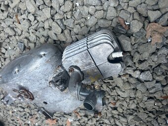 motor jawa pionýr - 2