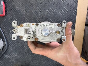 Plynový ventil Junkers ZWR ke23 - 2