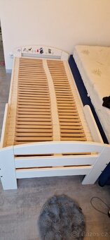 Dětská postel s roštem a šuplikem - 2