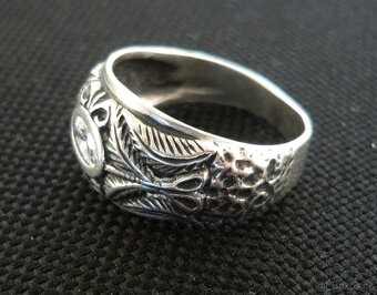 Dámský stříbrný prsten, punc 925 - 2