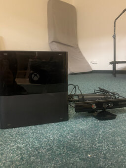 Xbox 360 250 GB + Kinect + Kinect Adventures - 2