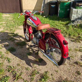 Jawa perak komunista - 2