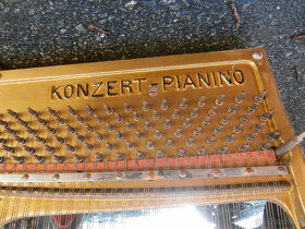 Klavír piano starožitné - náhradní díly za 2.000 kč - 2