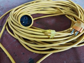 Prodám prodlužovací kabel 20m - 2