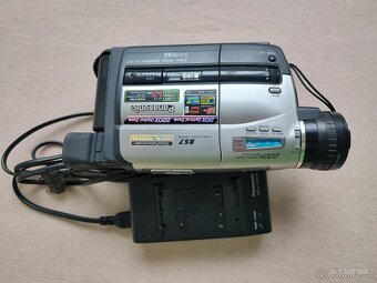 videokamera Panasonic NV-RS7 - 2
