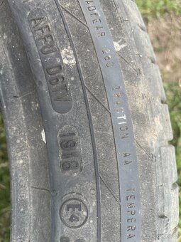 235/45 R18 Continental - 2