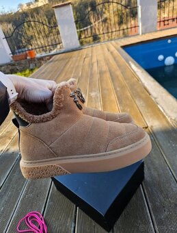 Pinko kožené sneakers vel.39 nové original - 2