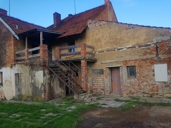 Pozemek s domem - 2